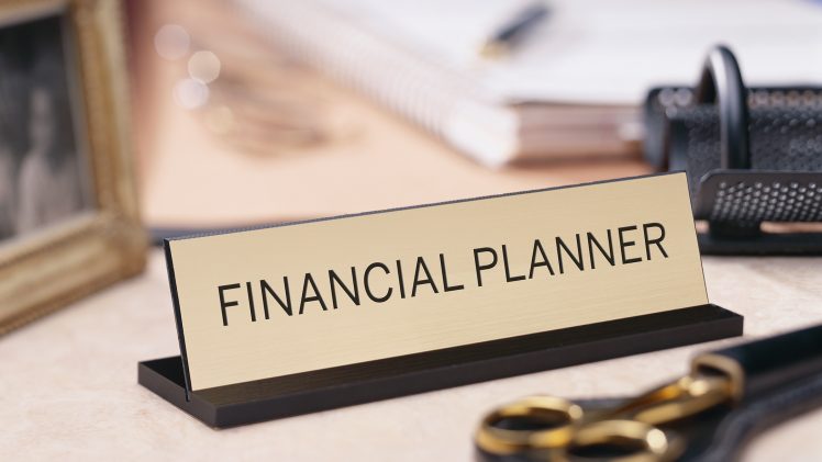 How To Choose The Right Financial Planner For Your Business