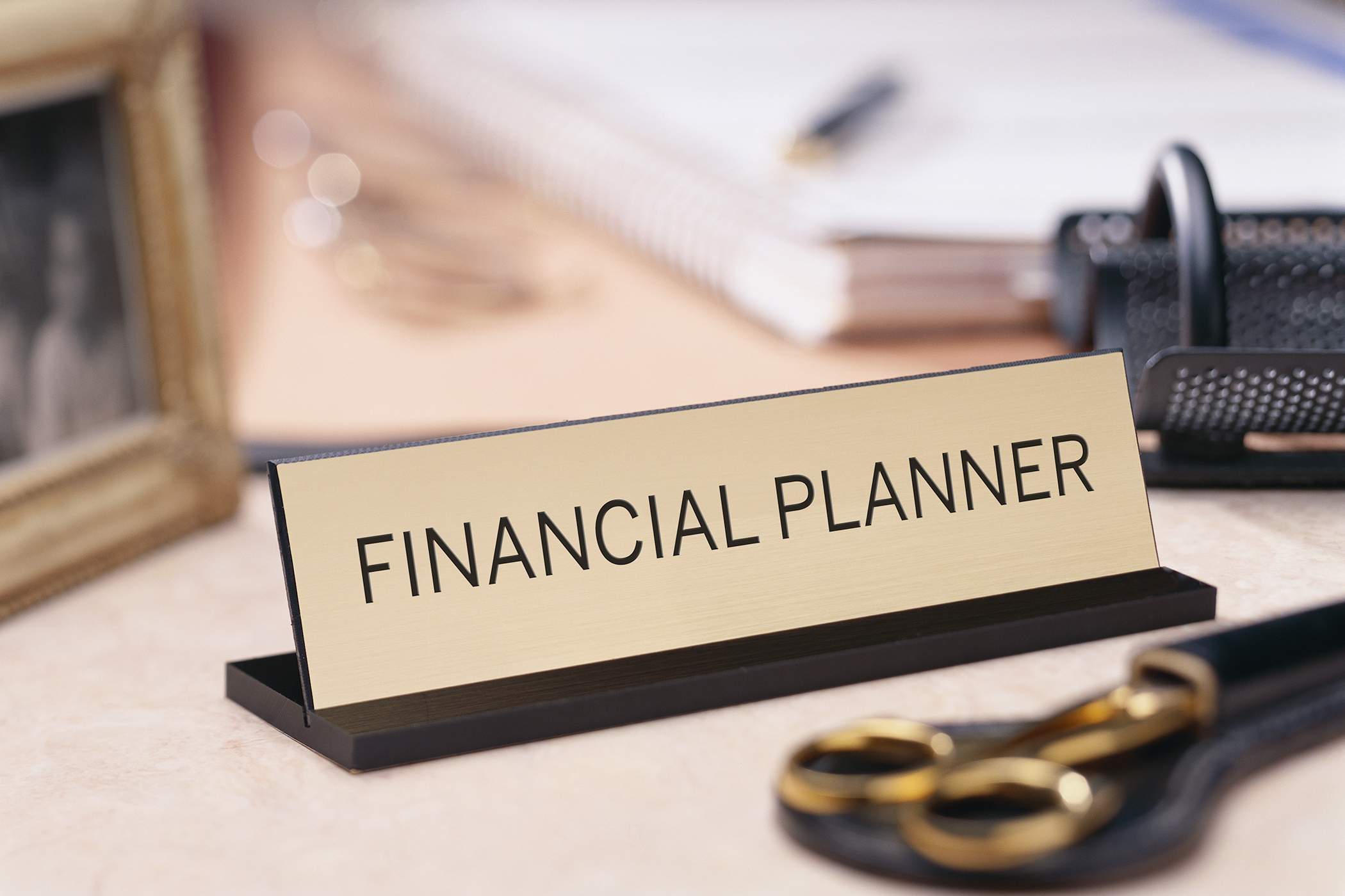 How To Choose The Right Financial Planner For Your Business
